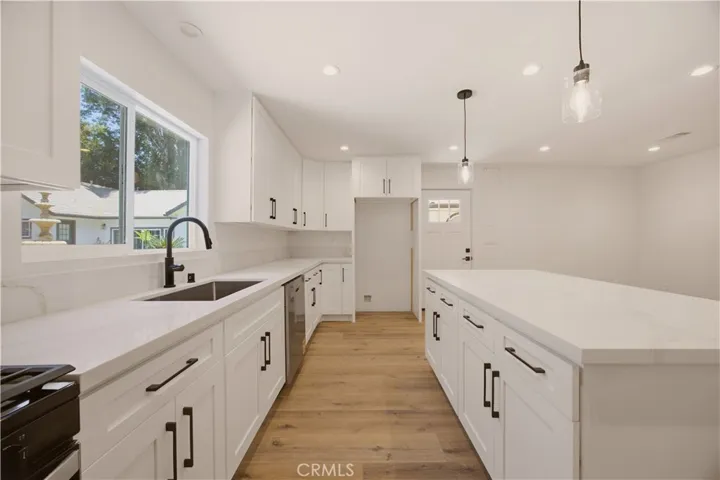 17024 Parthenia, Northridge, California 91325