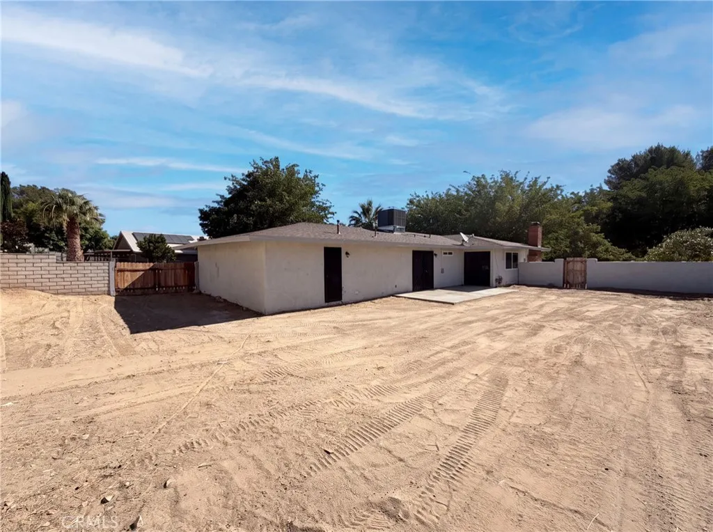 14729 Hartford Lane, Helendale, California 92342 — photo 5