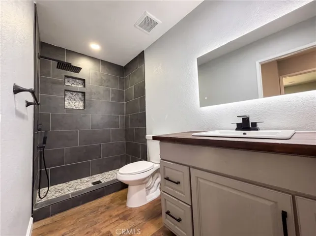 14729 Hartford Lane, Helendale, California 92342