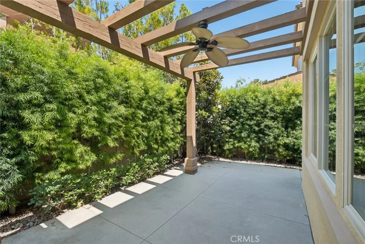 71 Brindisi, Irvine, California 92618