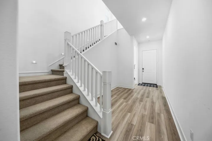 29566 Camino Azar, Valencia, California 91354