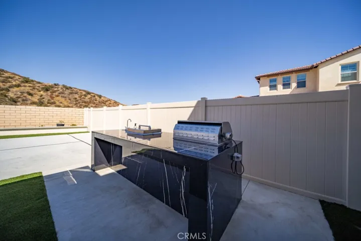 29566 Camino Azar, Valencia, California 91354