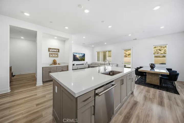 29566 Camino Azar, Valencia, California 91354