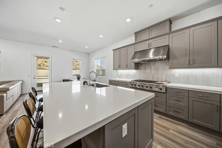 29566 Camino Azar, Valencia, California 91354