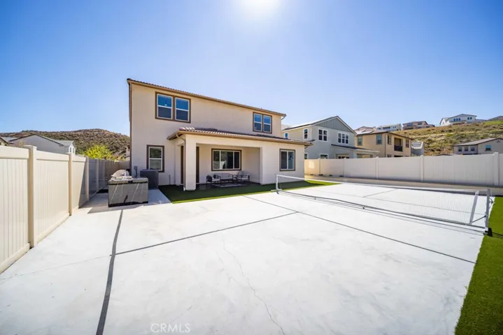 29566 Camino Azar, Valencia, California 91354