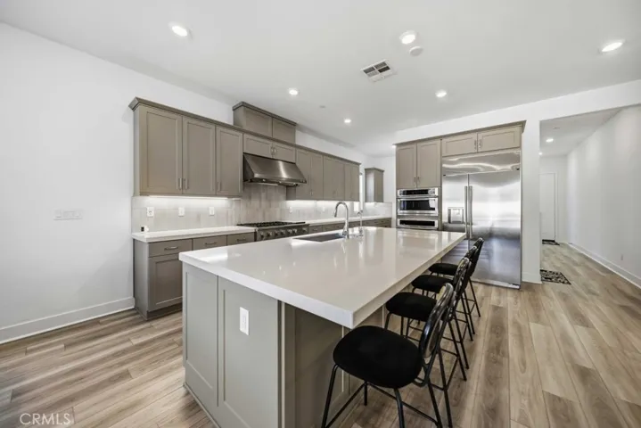 29566 Camino Azar, Valencia, California 91354