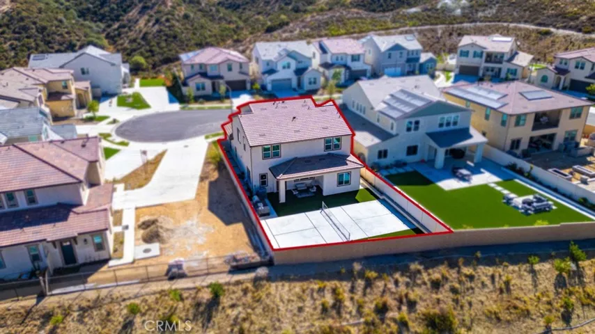 29566 Camino Azar, Valencia, California 91354