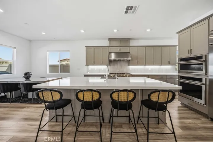 29566 Camino Azar, Valencia, California 91354