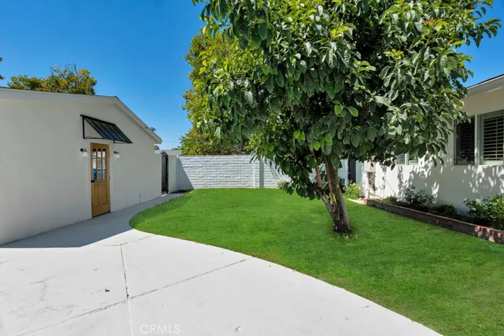 6727 Kentland, West Hills, California 91307