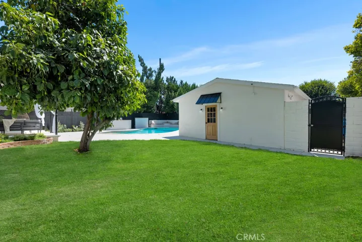 6727 Kentland, West Hills, California 91307