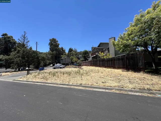 2109 Overlook Dr, Walnut Creek, California 94597