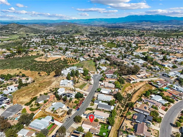 34164 Harrow Hill Road, Wildomar, California 92595