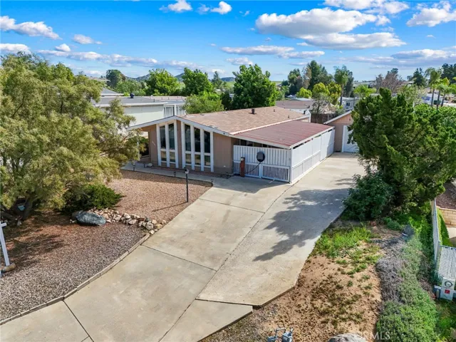 34164 Harrow Hill Road, Wildomar, California 92595