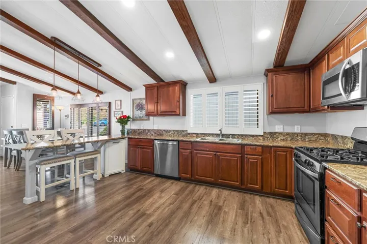 34164 Harrow Hill Road, Wildomar, California 92595