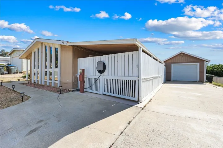 34164 Harrow Hill Road, Wildomar, California 92595