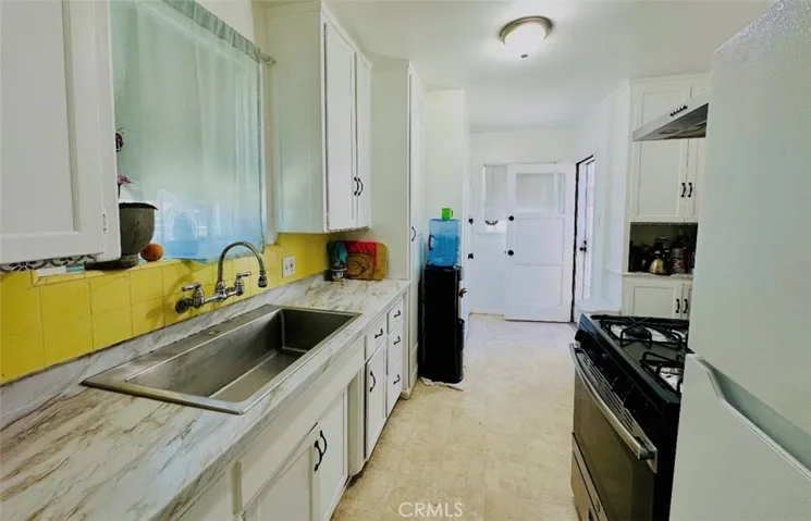 1519 E Idahome, West Covina, California 91791