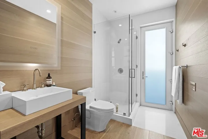 24380 Malibu Road, Malibu, California 90265