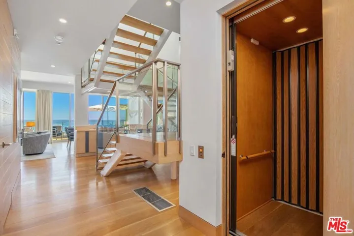 24380 Malibu Road, Malibu, California 90265