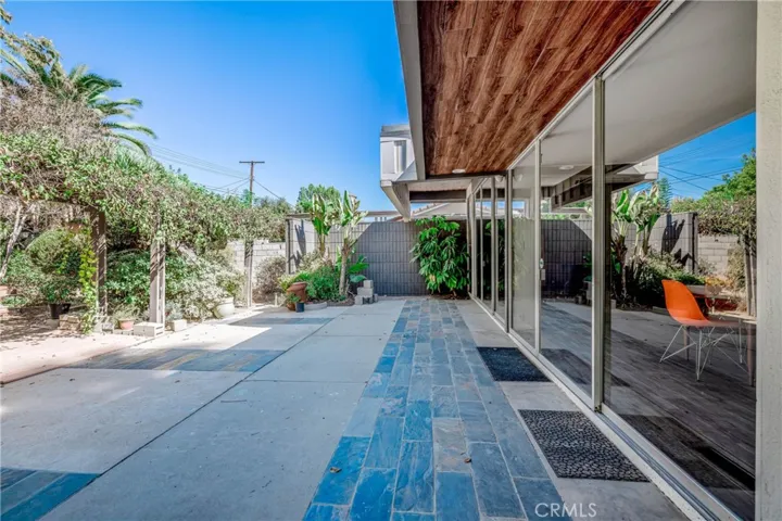 18349 Hiawatha Street, Northridge, California 91326