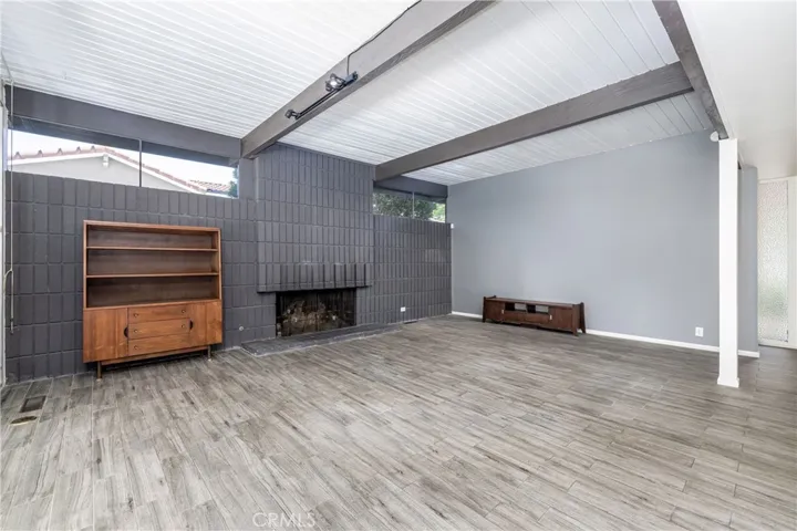 18349 Hiawatha Street, Northridge, California 91326