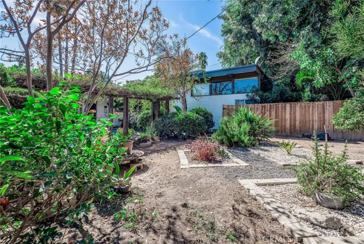 18349 Hiawatha Street, Northridge, California 91326