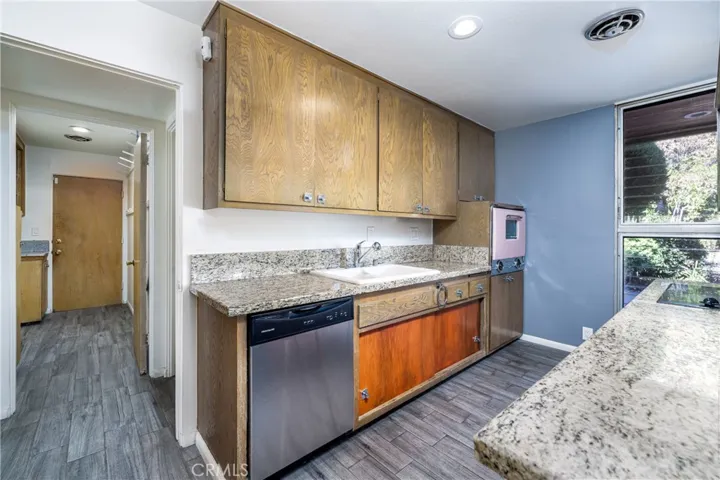 18349 Hiawatha Street, Northridge, California 91326