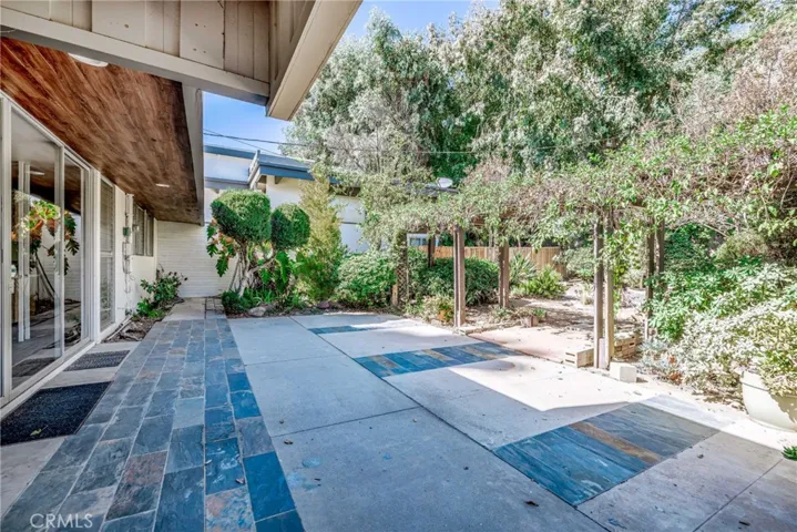 18349 Hiawatha Street, Northridge, California 91326