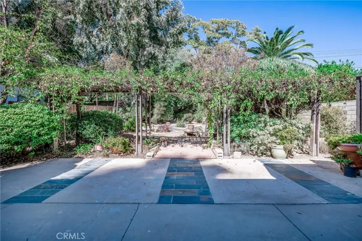 18349 Hiawatha Street, Northridge, California 91326