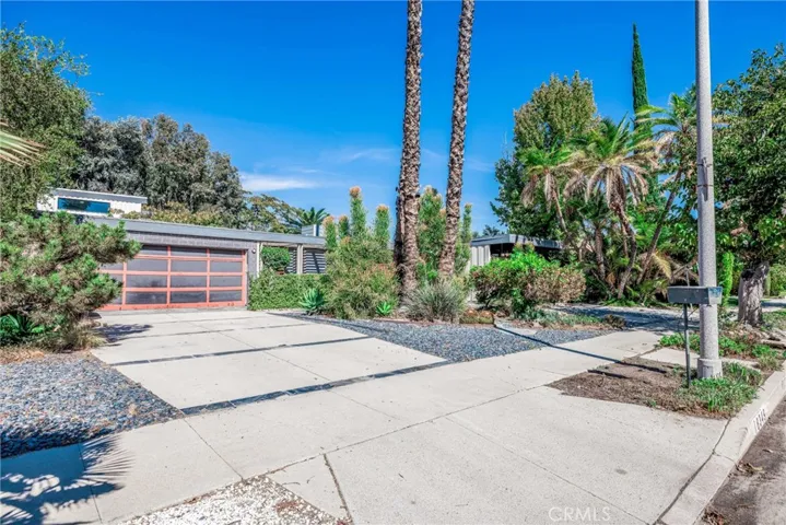 18349 Hiawatha Street, Northridge, California 91326