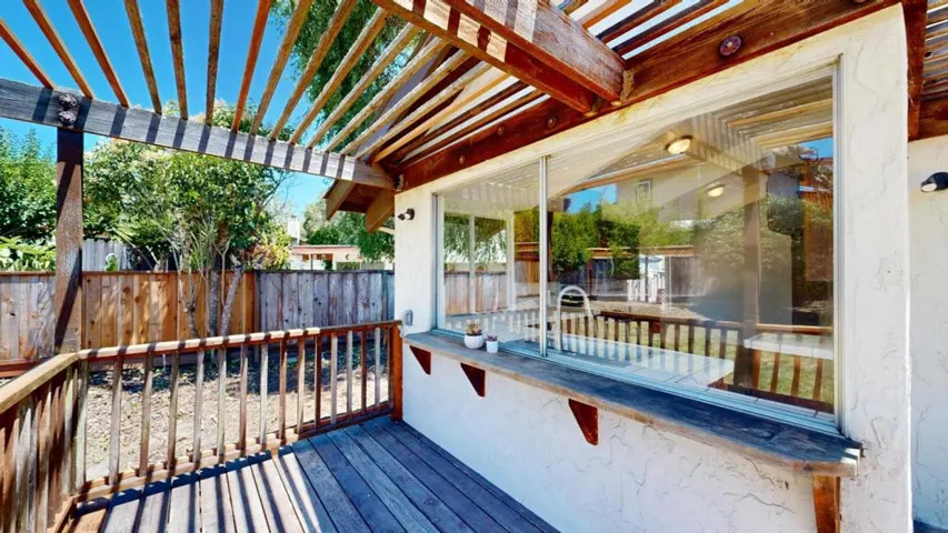 637 Cabrillo Avenue, Santa Cruz, California 95065