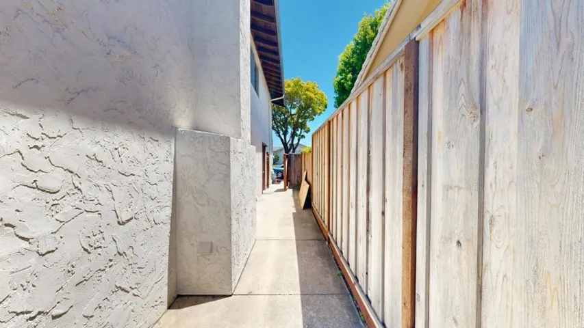 637 Cabrillo Avenue, Santa Cruz, California 95065