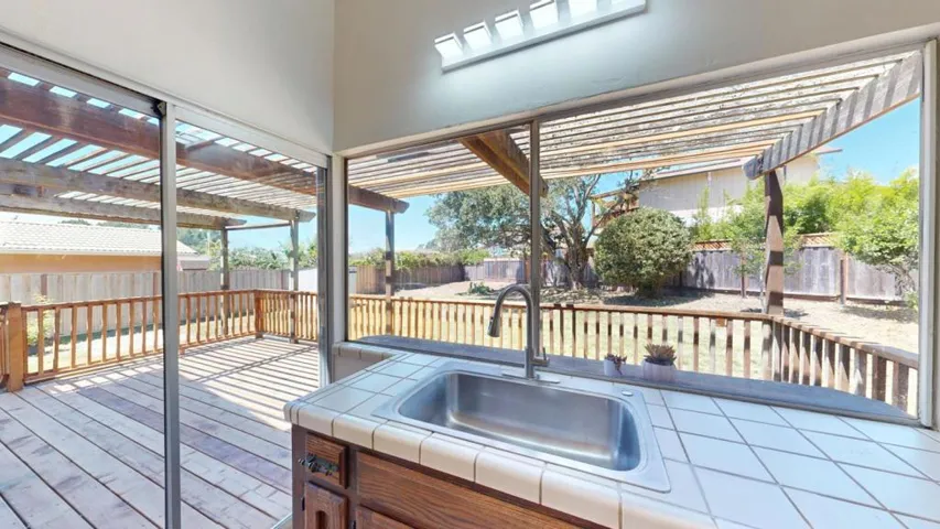 637 Cabrillo Avenue, Santa Cruz, California 95065