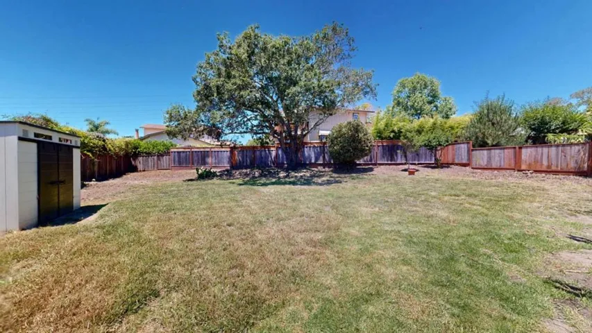 637 Cabrillo Avenue, Santa Cruz, California 95065