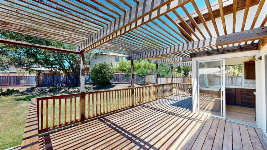 637 Cabrillo Avenue, Santa Cruz, California 95065