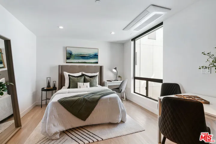 3688 Overland Avenue 341, Los Angeles, California 90034