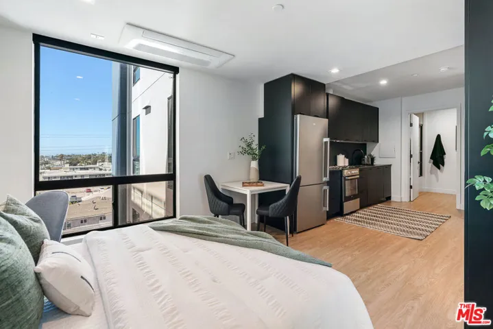 3688 Overland Avenue 341, Los Angeles, California 90034