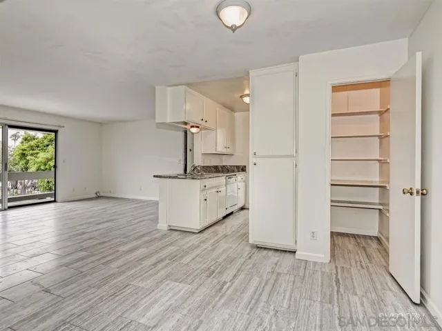 962 Loring Street 2b, San Diego, California 92109
