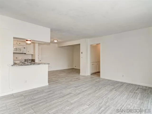 962 Loring Street 2b, San Diego, California 92109