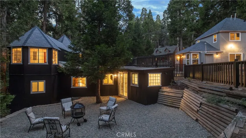 308 Cedarbrook Drive, Twin Peaks, California 92391