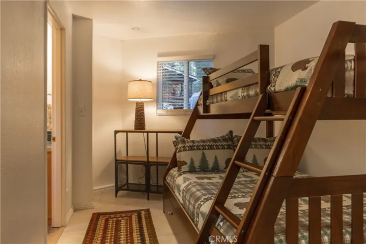 308 Cedarbrook Drive, Twin Peaks, California 92391