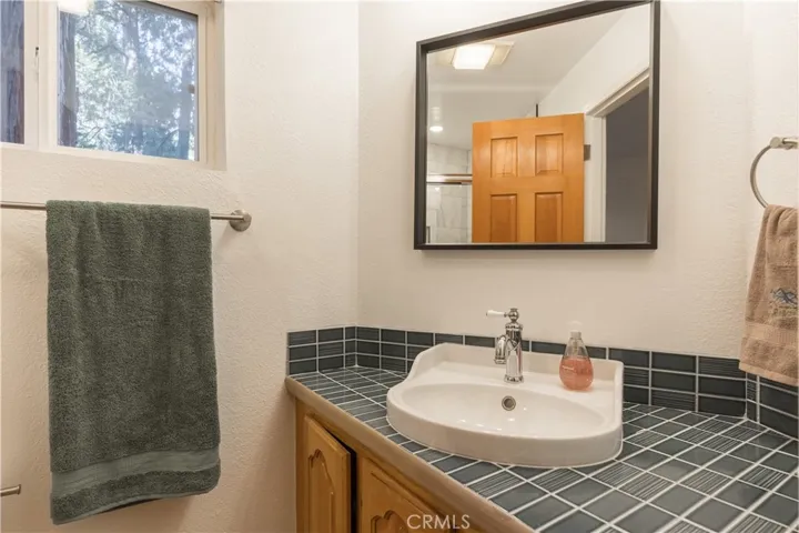 308 Cedarbrook Drive, Twin Peaks, California 92391
