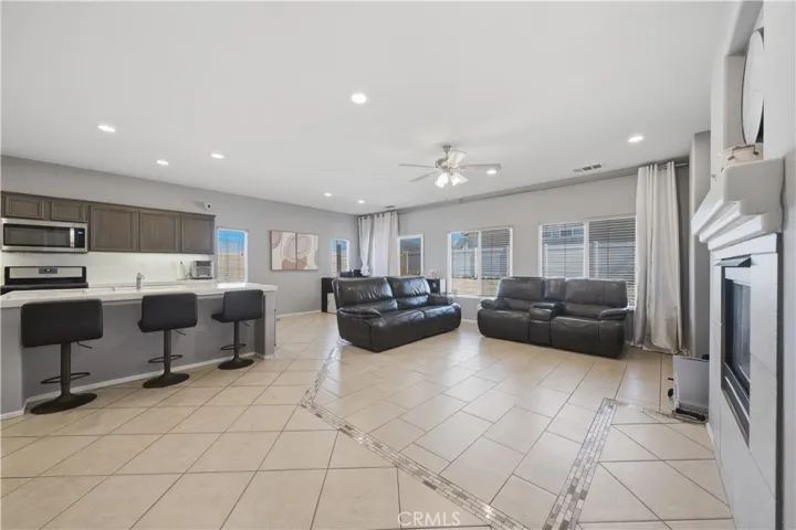 8567 Rockies Avenue, Desert Hot Springs, California 92240