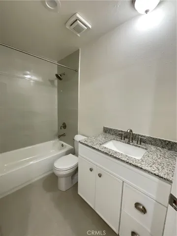 201 Joliet Avenue B, Huntington Beach, California 92648