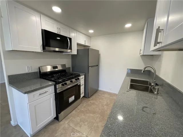 201 Joliet Avenue B, Huntington Beach, California 92648