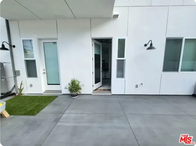 2503 Phelan Lane, Redondo Beach, California 90278