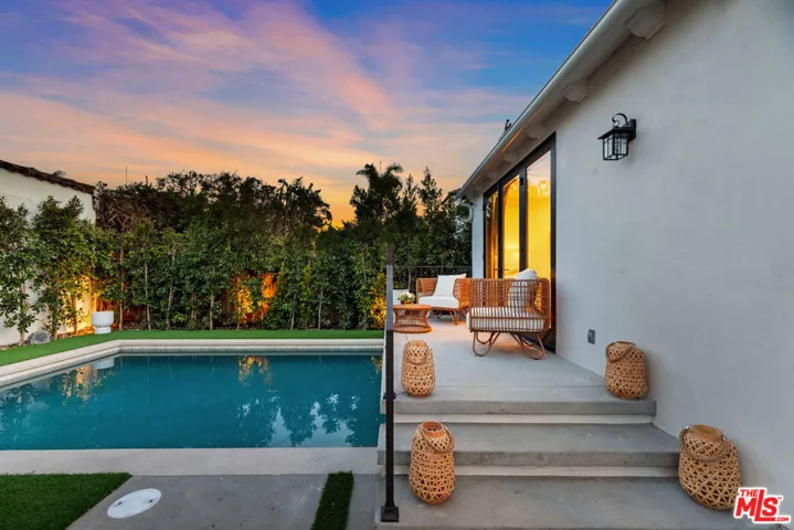 100 S La Jolla Avenue, Los Angeles, California 90048