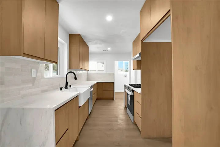 4808 Maryland, La Crescenta, California 91214