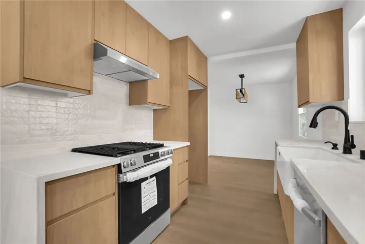 4808 Maryland, La Crescenta, California 91214
