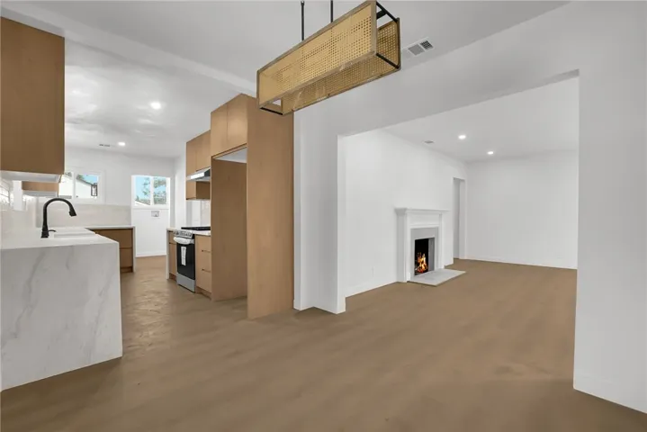 4808 Maryland, La Crescenta, California 91214