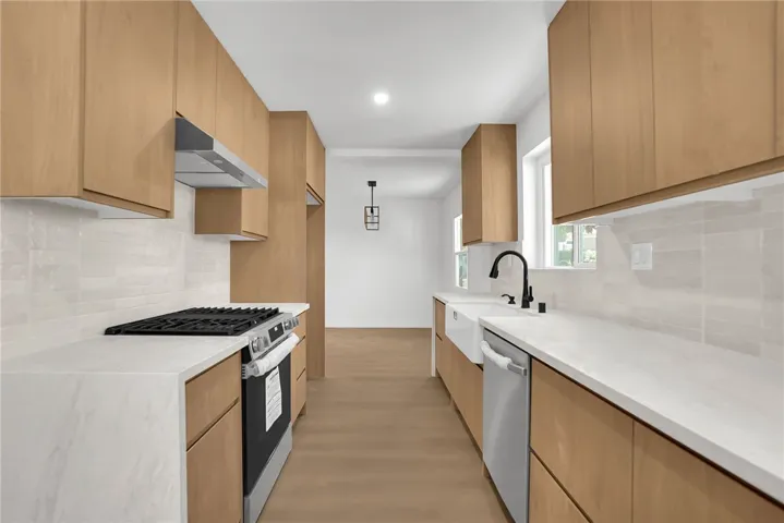 4808 Maryland, La Crescenta, California 91214